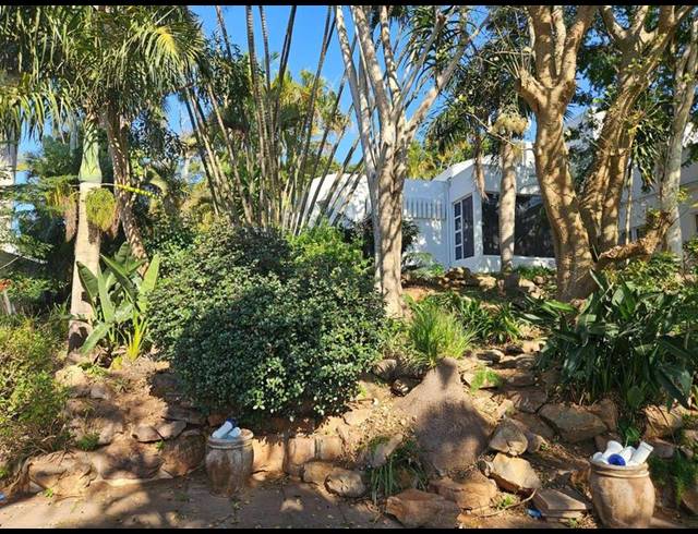 6 BEDROOM HOUSE FOR SALE IN BEVERLEY HILLS